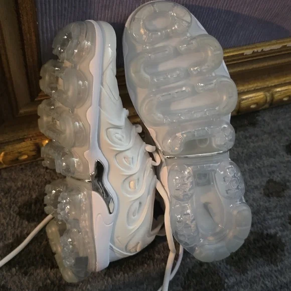 Nike Vapormax Plus - Picture 6 of 6